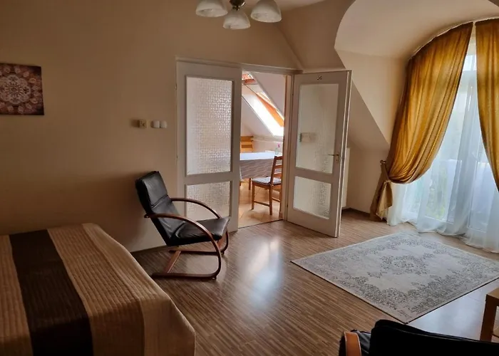 Koerteszirom Apartman